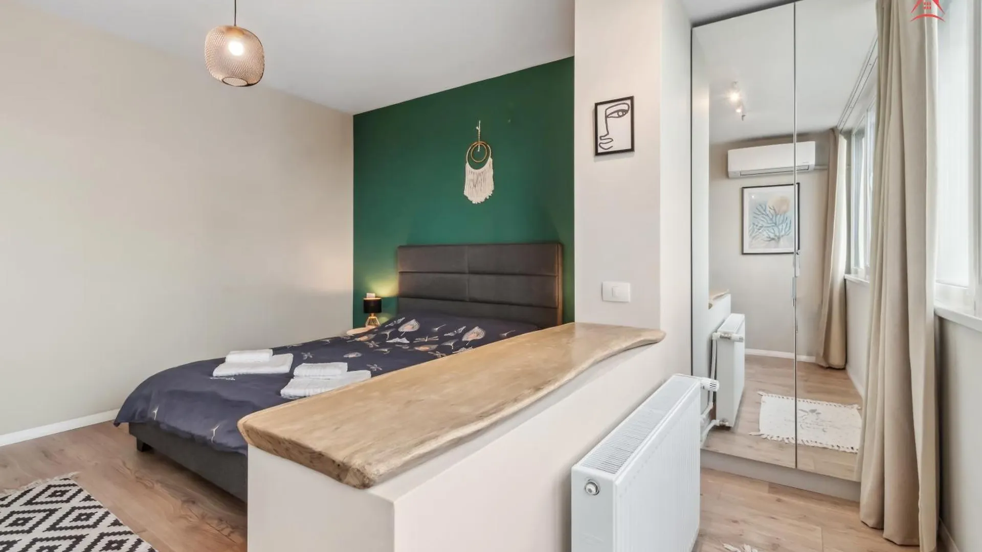 Toto'S Guest House Bucharest Apartment