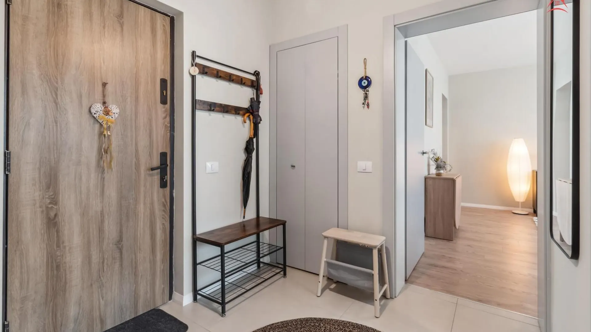 Apartment Toto'S Guest House Bucharest Romania